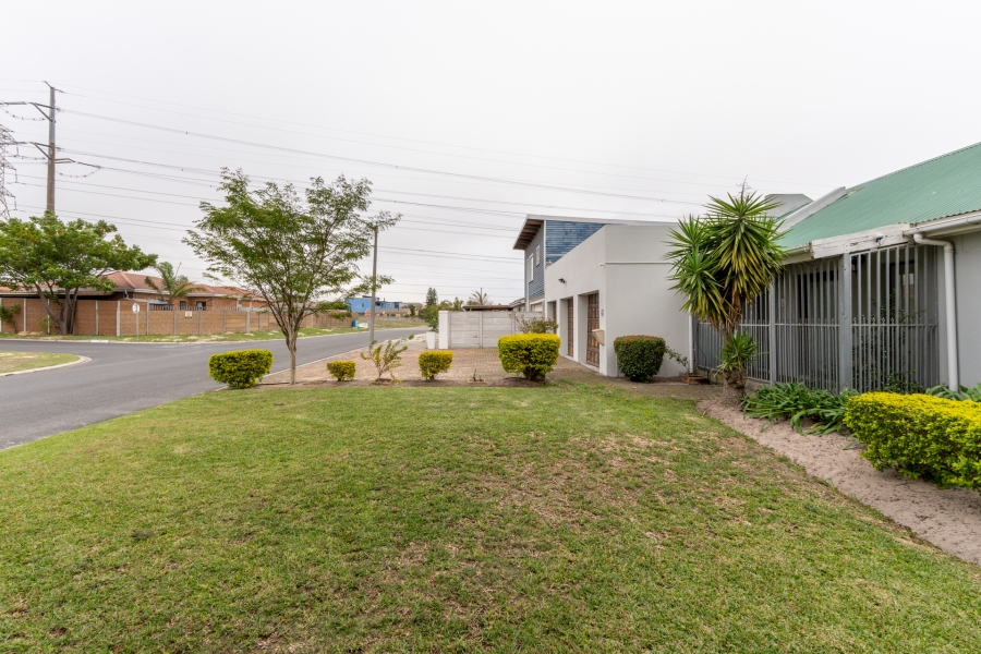 4 Bedroom Property for Sale in Rouxville Western Cape